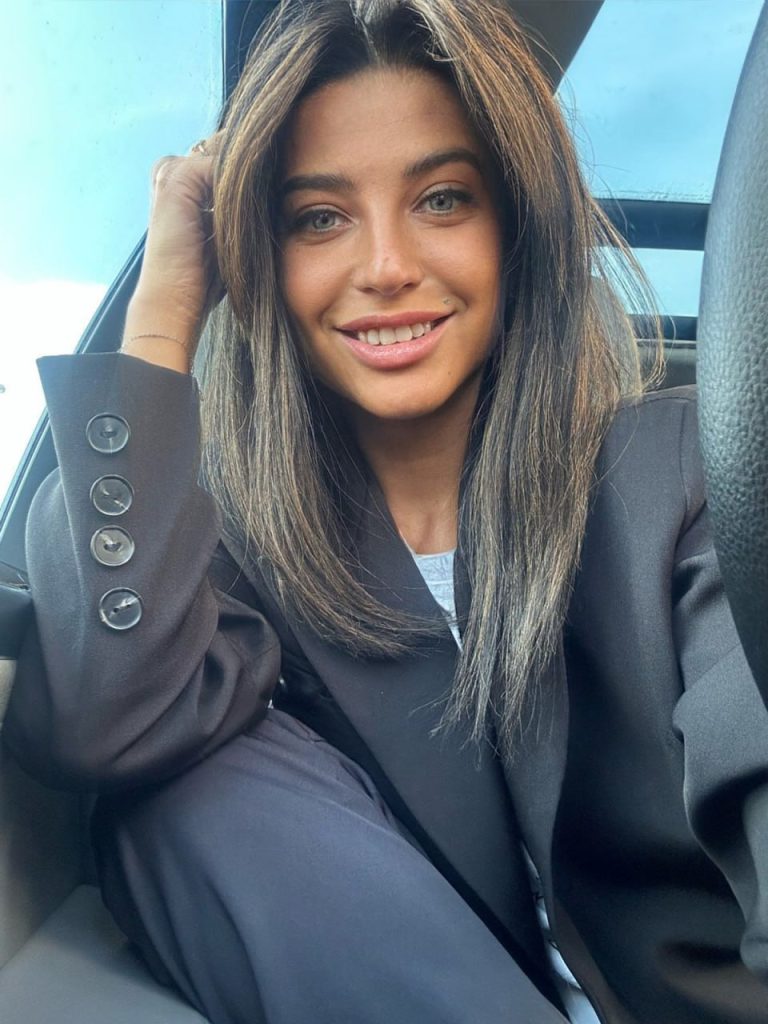 Ночной эскорт от Майф работает в Питере