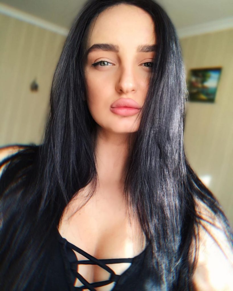 Ночной эскорт от Эми Питер