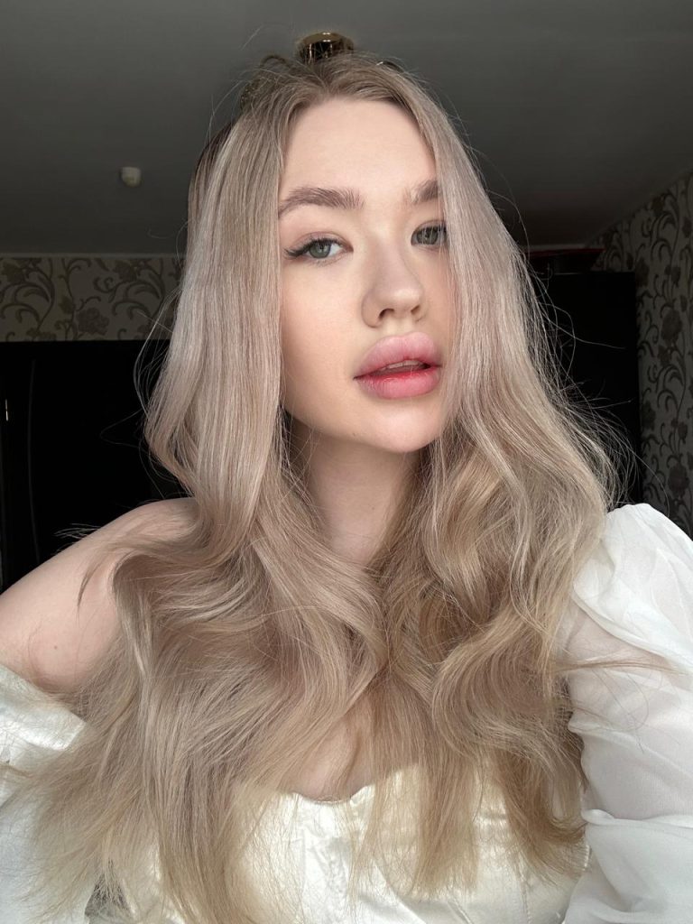 Лучшие эскорт услуги от Дилара в Питере