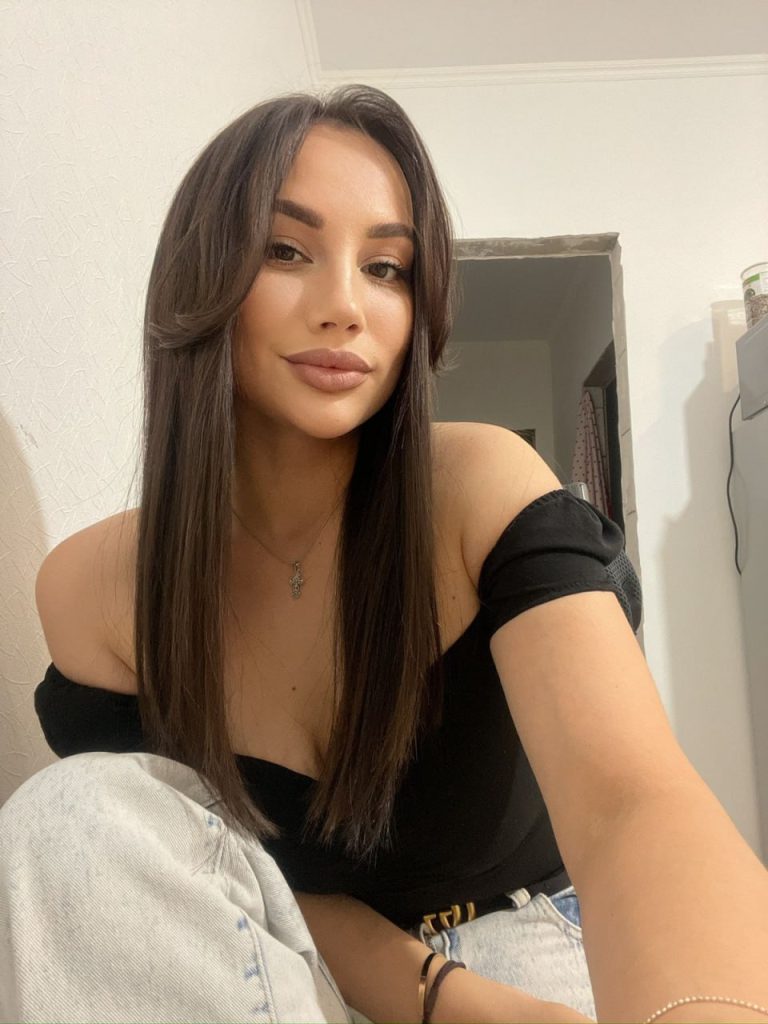 Лучшие эскорт услуги от Анна в Питере