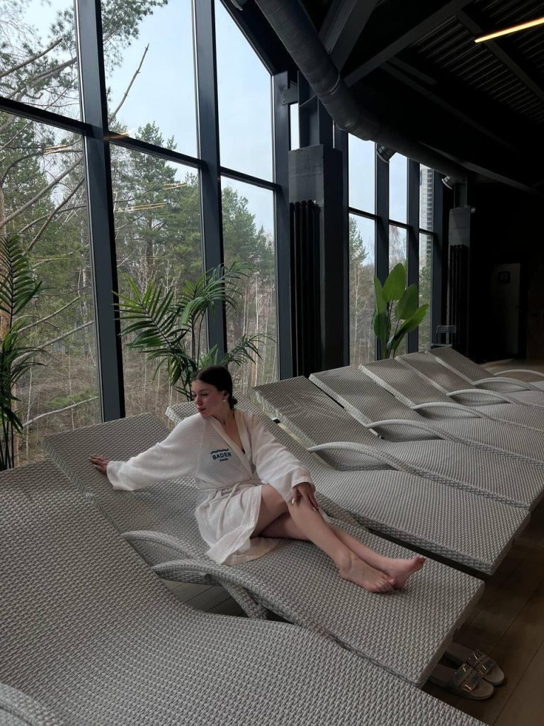 Лучшие эскорт услуги от Ксения работает в Питере