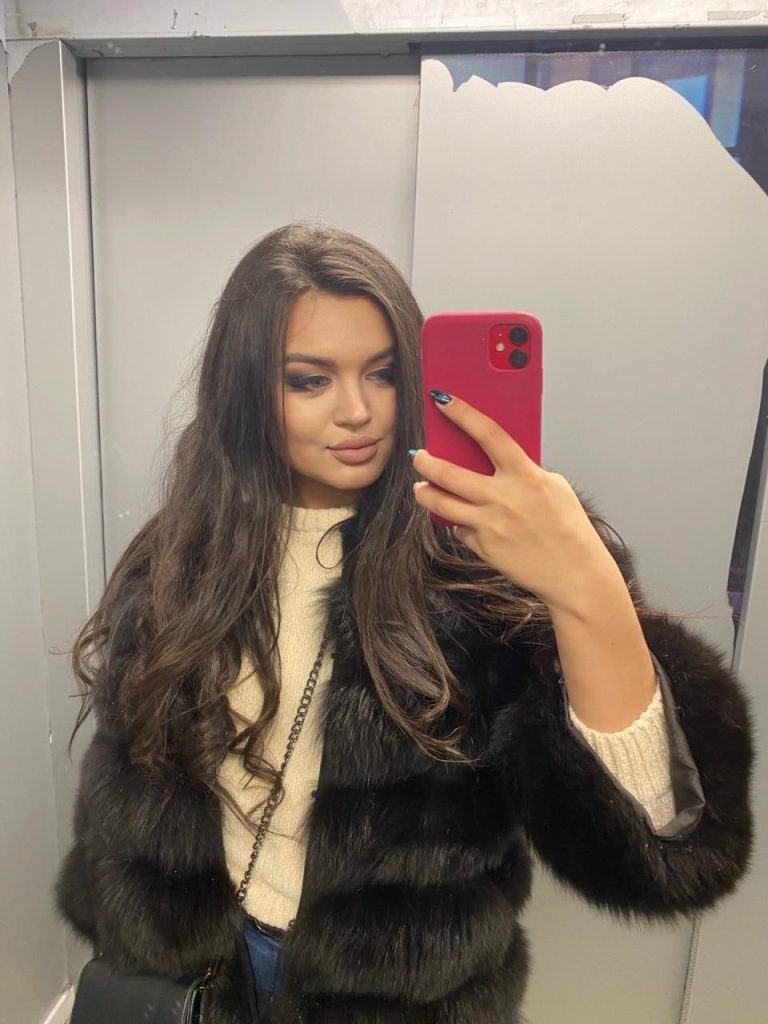 Лучшие эскорт услуги от Анжела в Питере