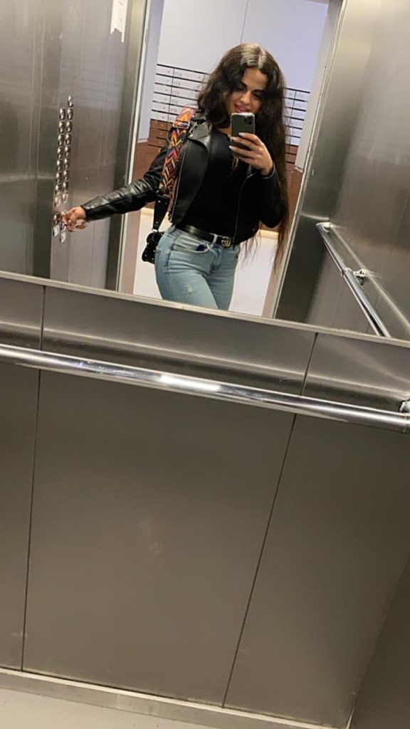 вип эскорт от  Азра в Питере