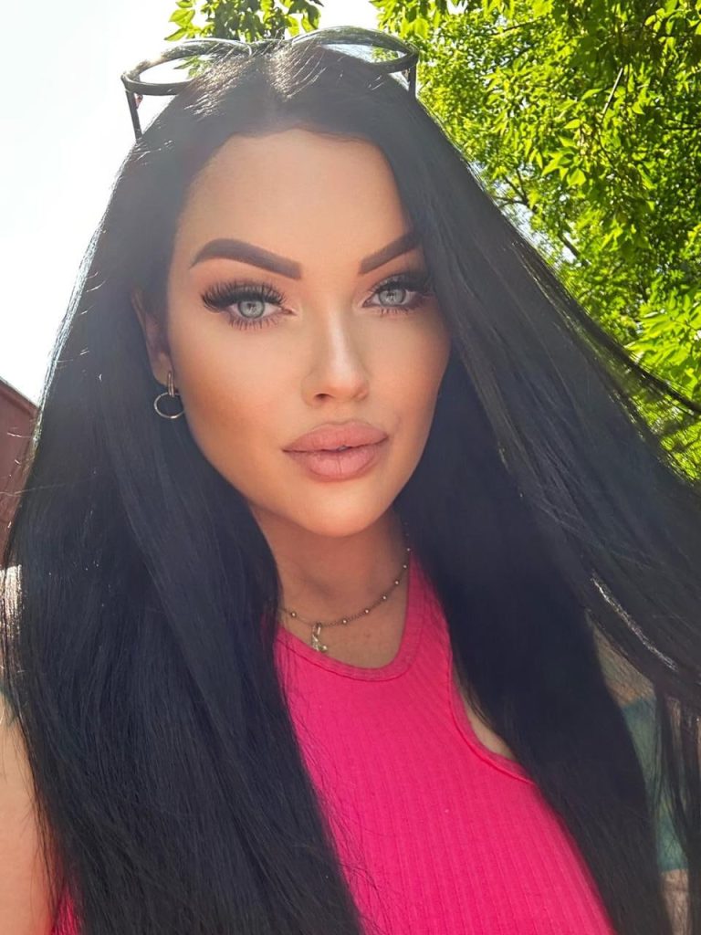 Ночной эскорт от Каролина Питер