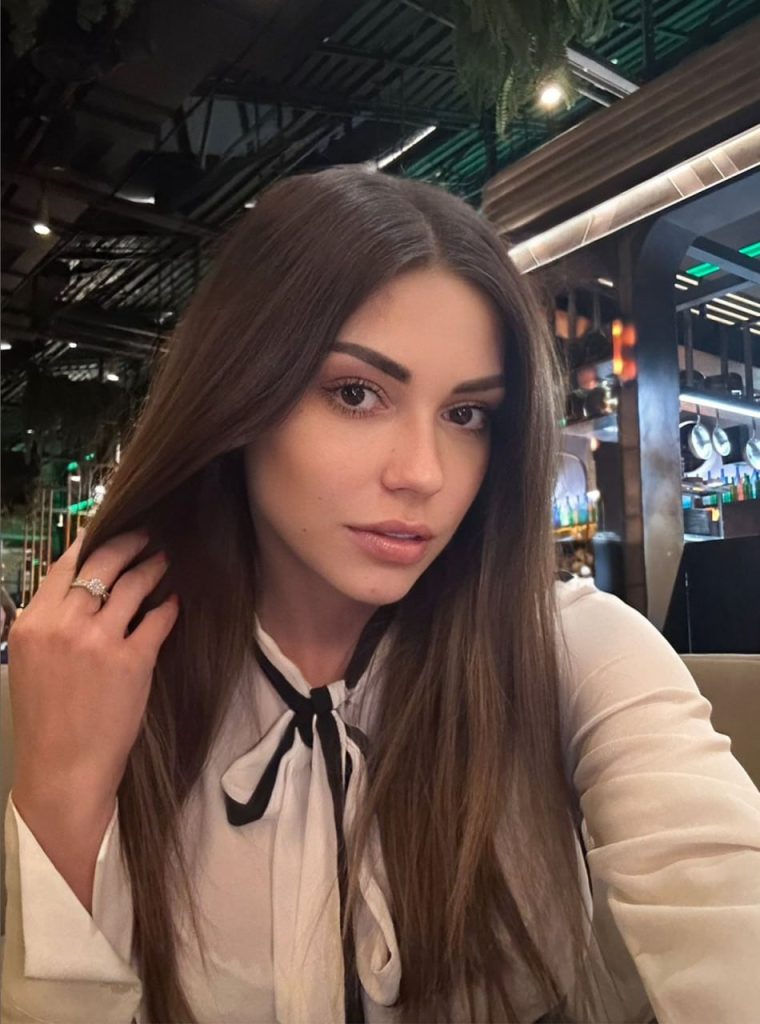 Ночной эскорт от Олеся работает в Питере