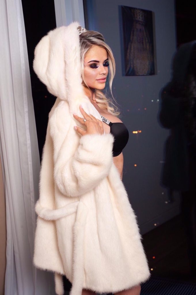 VIP эскорт от Валерия работает в Питере